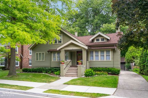794 Loraine St, Grosse Pointe Park, MI, 48230-1236 | Card Image