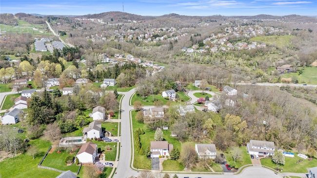 401 Schomburg Ct, House other with 4 bedrooms, 3 bathrooms and 2 parking in Cranberry Twp PA | Image 45