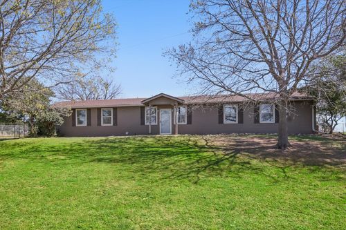 200 County Road 1812, Clifton, TX, 76634-3211 | Card Image
