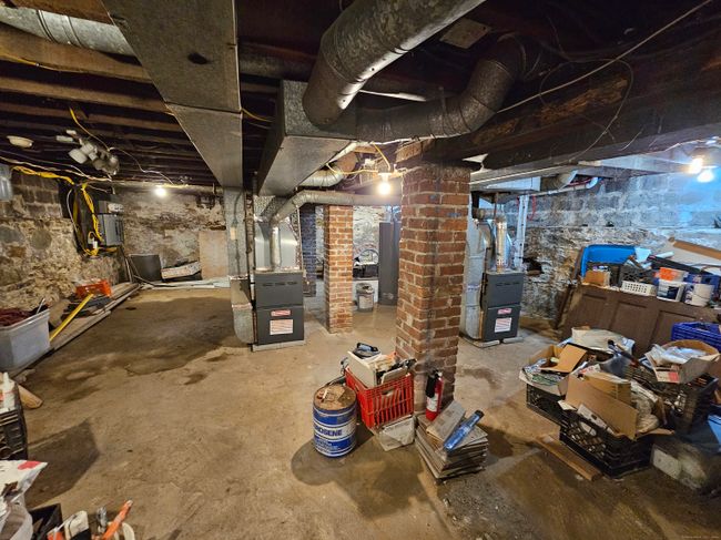934 - 932-934 Connecticut Ave, Home with 5 bedrooms, 3 bathrooms and null parking in Bridgeport CT | Image 33