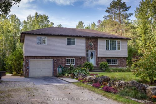 876 27th St W, Owen Sound, ON, N4K6V5 | Card Image