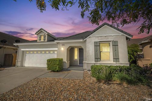 3091 Red Maple Court, Vacaville, CA, 95687 | Card Image