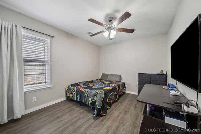 11001 117 Th East Pl, House other with 3 bedrooms, 2 bathrooms and null parking in Owasso OK | Image 20