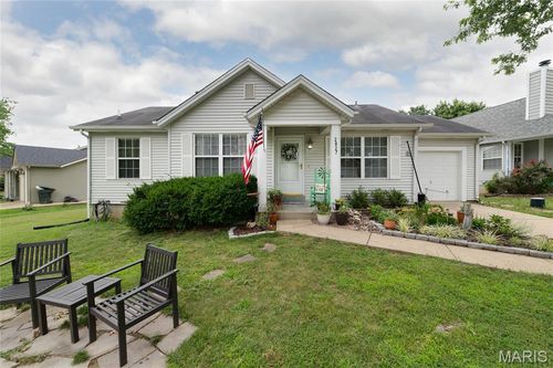 2827 Plum Leaf Cir, Saint Peters, MO, 63303-1217 | Card Image