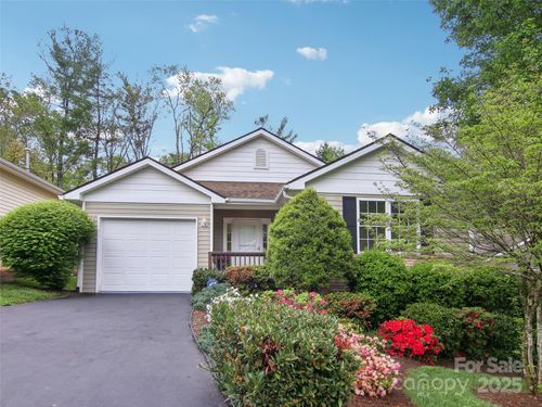 100 Creeks End Cir, Mills River, NC, 28759-4647 | Card Image