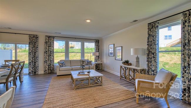 Bright Triple Windows | Image 8