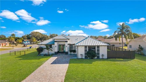 24 Crestwood Cir S, Lehigh Acres, FL, 33936-5920 | Card Image