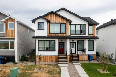 995 Miners Blvd W, Home with 3 bedrooms, 2 bathrooms and 2 parking in Lethbridge AB | Image 1