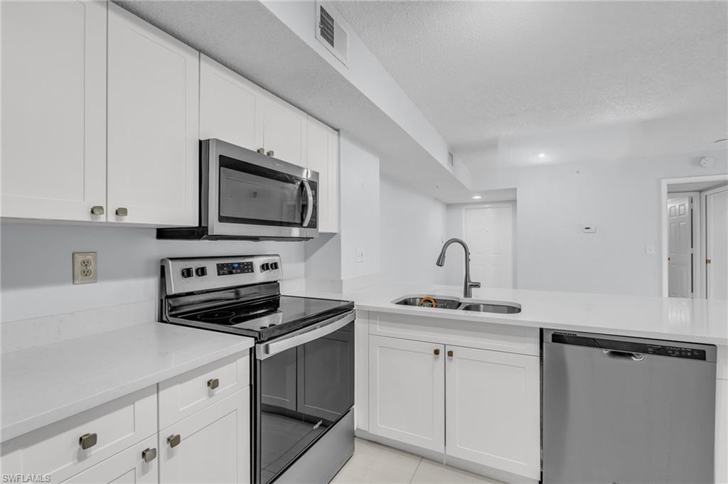 Residential Lease in NAPLES 4