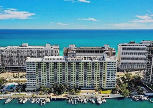 6j-5600 Collins Ave, Miami Beach, FL, 33140-2406 | Card Image