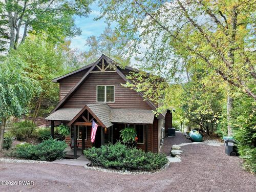 202 Lennon Rd, Greentown, PA, 18426-3801 | Card Image