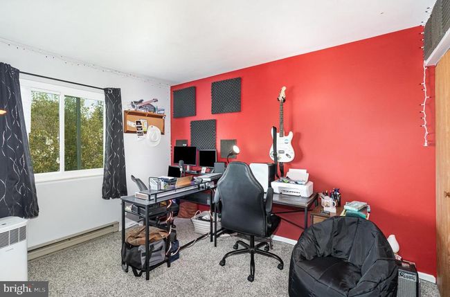 270 Broad St, Townhouse with 3 bedrooms, 2 bathrooms and null parking in HIGHSPIRE PA | Image 16