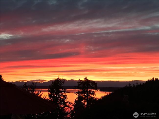 1022 7 Th Ct, House other with 5 bedrooms, 6 bathrooms and 5 parking in Fox Island WA | Image 40