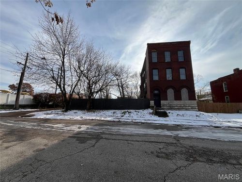 2618 Geyer Avenue, St Louis, MO, 63104 | Card Image