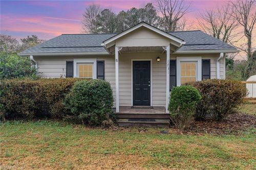 7831 Summerfield Rd, Summerfield, NC, 27358-9049 | Card Image