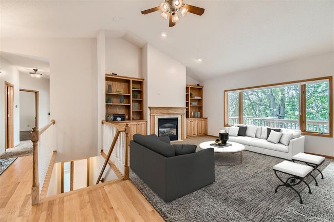 Vaulted Ceilings | Image 8