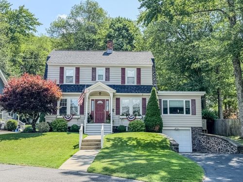 43 Madison Cir, Greenfield, MA, 01301-2724 | Card Image