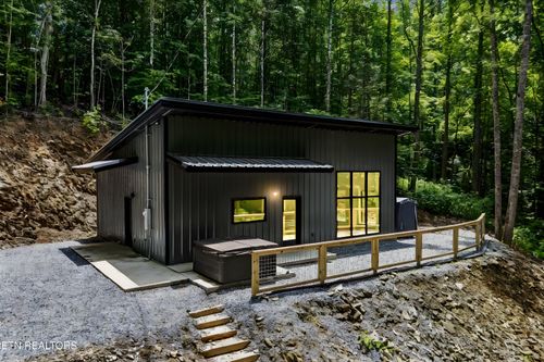 701703 School House Gap Rd, Sevierville, TN, 37876 | Card Image