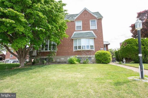 831 Medway Rd, PHILADELPHIA, PA, 19115-1313 | Card Image