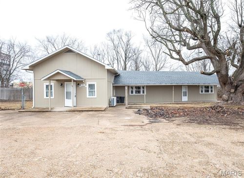 555 Eisenhower St, Doolittle, MO, 65401 | Card Image