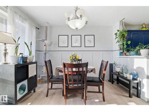 2505 42 St Nw, Edmonton, AB, T6L7G8 | Card Image