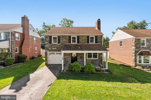 29 Schoolhouse Ln, BROOMALL, PA, 19008-1818 | Card Image
