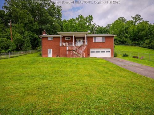 337 Stacy Dr, Charleston, WV, 25302-4823 | Card Image