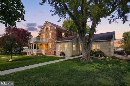 4951 Carlisle Rd, DOVER, PA, 17315-3052 | Card Image