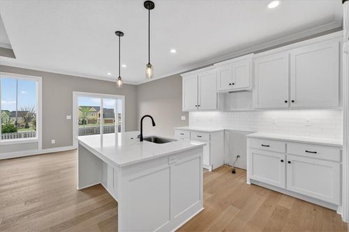 25069 W 94th Ter, Lenexa, KS, 66227-7388 | Card Image