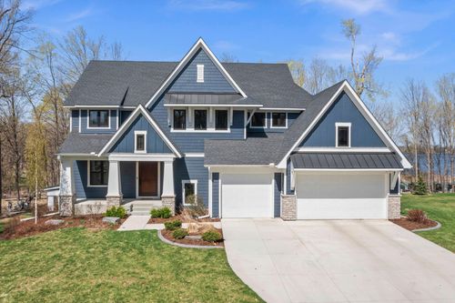 4215 Halstead Bay Ln, Excelsior, MN, 55331-3086 | Card Image