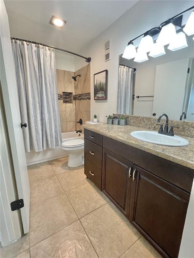 Primary Bath | Image 15