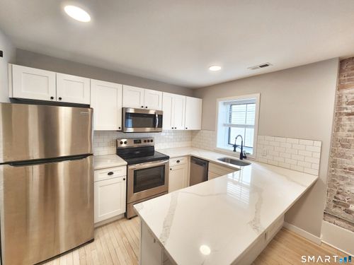 4-7 Wall St, Norwalk, CT, 06850-3413 | Card Image