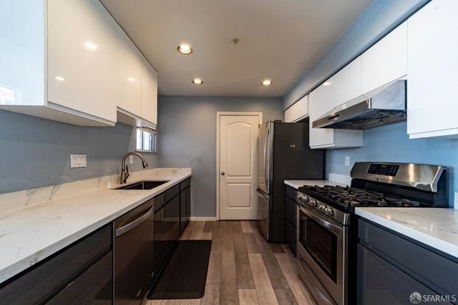 APT-1 - 981 Asilomar Ter, Townhouse with 2 bedrooms, 3 bathrooms and 2 parking in Sunnyvale CA | Image 27
