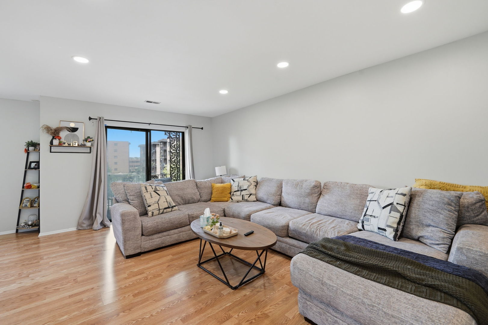 Residential in Des Plaines