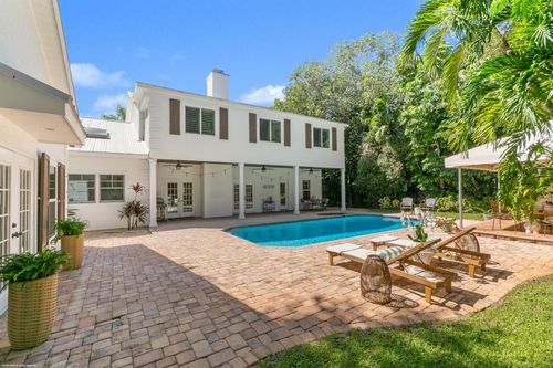 16 Ridgeview Rd N, Sewalls Point, FL, 34996-6415 | Card Image