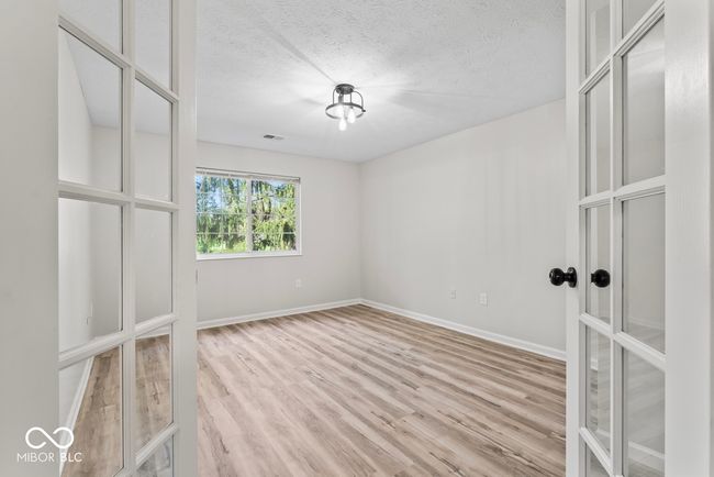 UNIT-104 - 8216 Glenwillow Ln, Condo with 3 bedrooms, 2 bathrooms and null parking in Indianapolis IN | Image 21