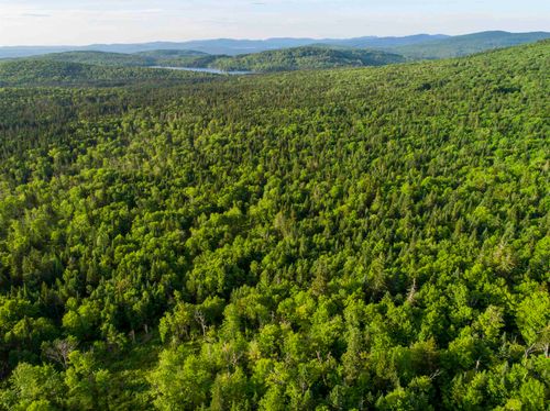 8 Diamond Pond Rd, Stewartstown, NH, 03576-3501 | Card Image