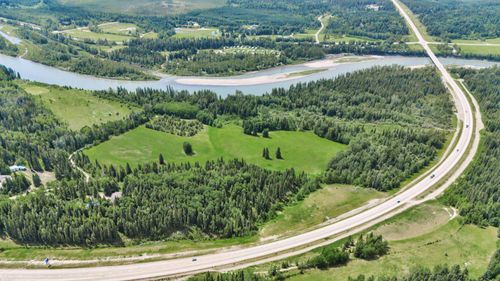 105 Meadow Dr, Clearwater County, AB, T4T0A3 | Card Image