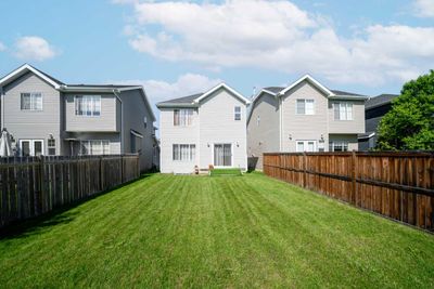 273 Cougartown Cir Sw, House detached with 4 bedrooms, 3 bathrooms and 4 parking in Calgary AB | Image 2