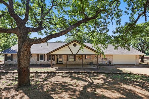 2204 Church Dr, Corinth, TX, 76210-3515 | Card Image