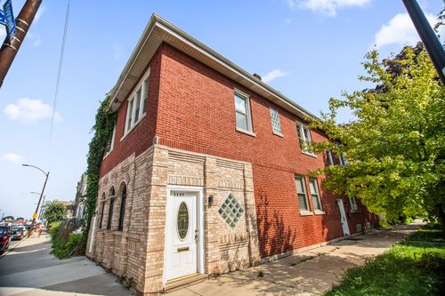 4919 W Roosevelt Rd, Cicero, IL, 60804-1429 | Card Image