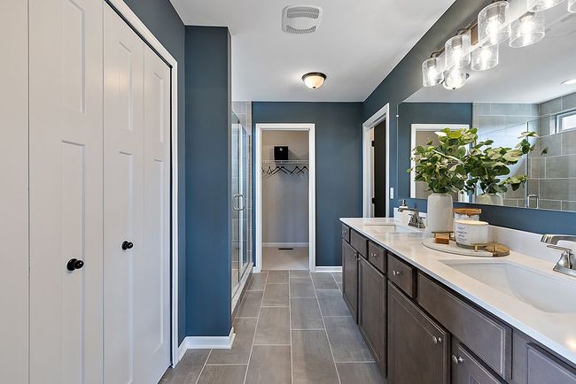 9815 Willow Oak Dr, House other with 3 bedrooms, 3 bathrooms and null parking in Brighton MI | Image 4