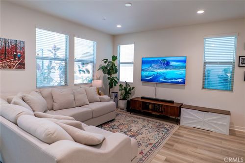 2-16014 Parkhouse Dr, Fontana, CA, 92336 | Card Image