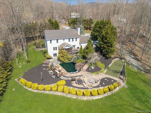 27 Kramers Pond Rd, Putnam Valley, NY, 10579-2625 | Card Image
