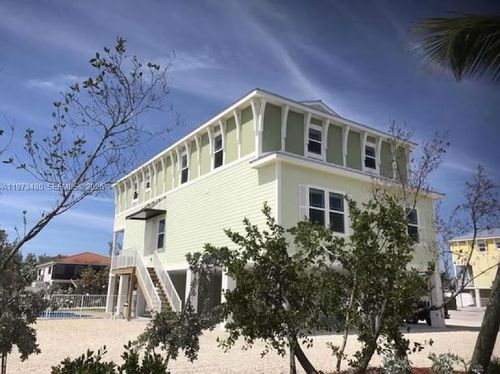 227 Sombrero Beach Rd, Marathon, FL, 33050-3964 | Card Image