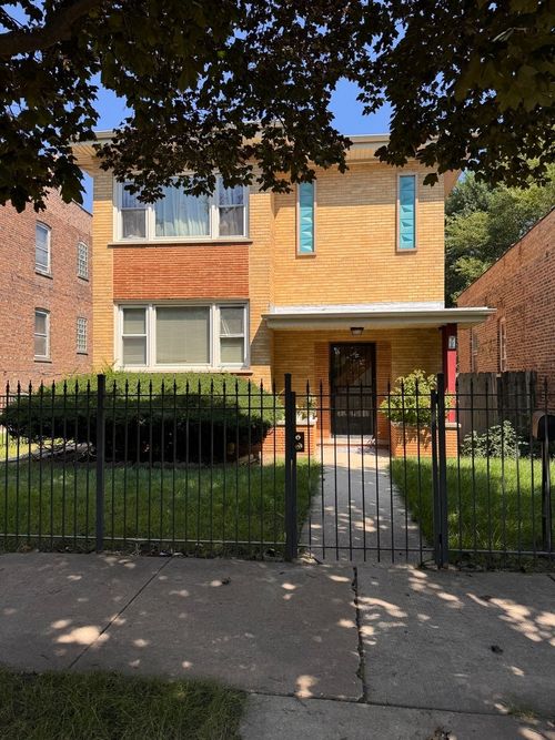 1-706 E 106th Street, Chicago, IL, 60628 | Card Image