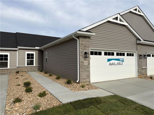 43-6838 Traditions St, Middletown, OH, 45044-8064 | Card Image