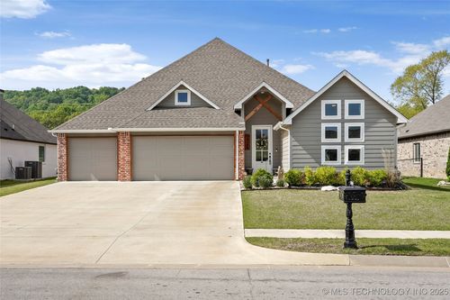 19148 Chinquapin Ln, Catoosa, OK, 74015 | Card Image