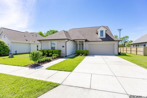 14142 Dew Point Ave, Baton Rouge, LA, 70818-5443 | Card Image