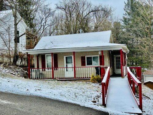 216 W Chestnut St, Shawnee, OH, 43782-9500 | Card Image